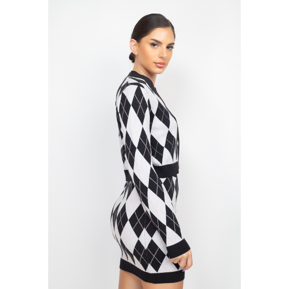 Diamond Button-front Cardigan Top - Picture 3 of 8